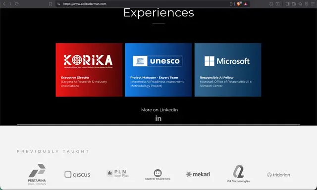 Bagian Experiences situs abilsudarman.com: kartu KORIKA, UNESCO dan Microsoft, serta deretan logo Previously taught
